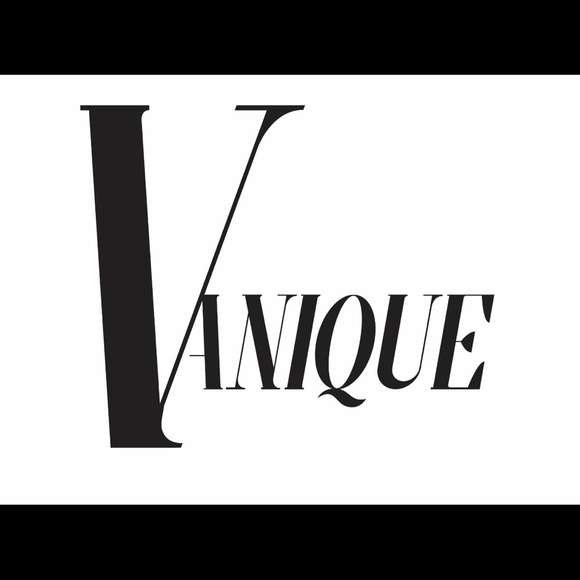 Cosmetics - Picture 2 of 8